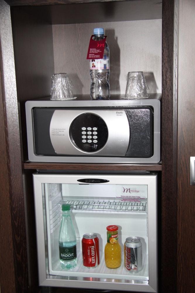 Hotel B&B Hotel Saint Quentin En Yvelines Centre Gare 4 Étoiles