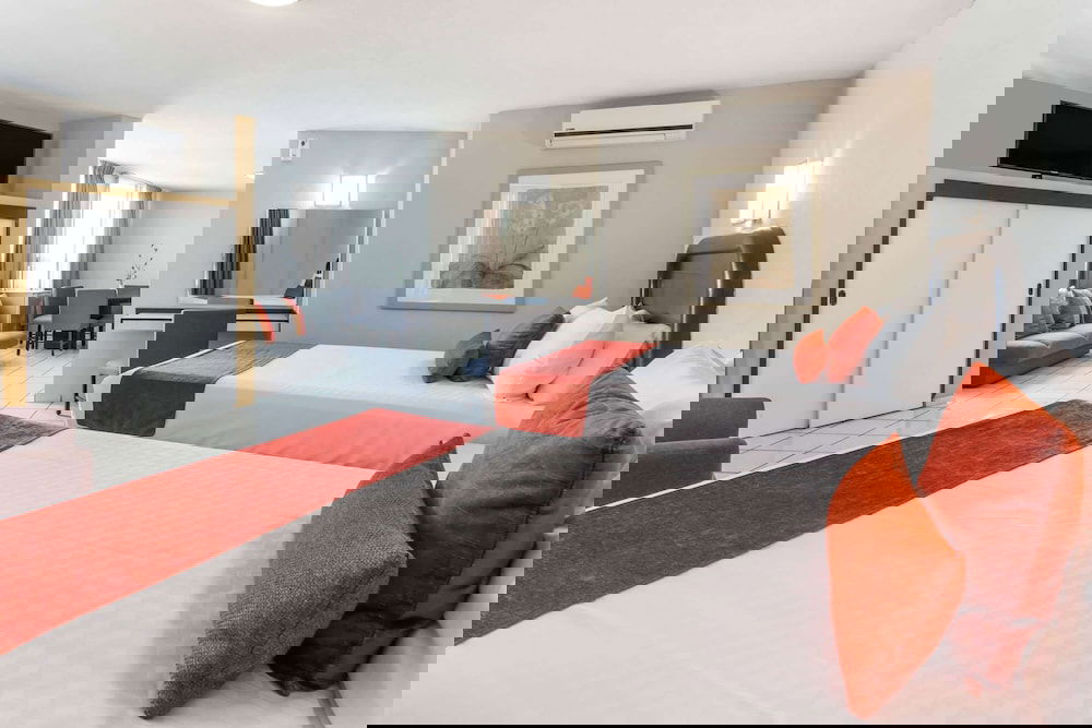 Hotel Howard Johnson Leon Avenida