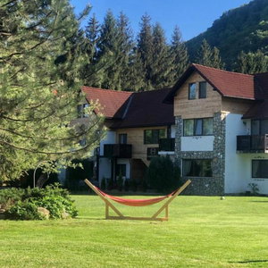 Hotel Garden Retreat cazare Bran