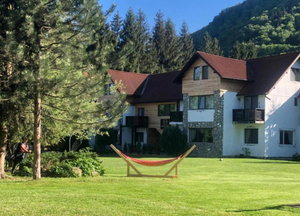 Hotel Garden Retreat cazare Bran