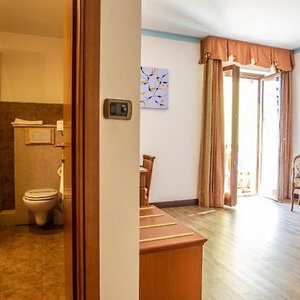 Hotel Crabun cazare Pont-Saint-Martin