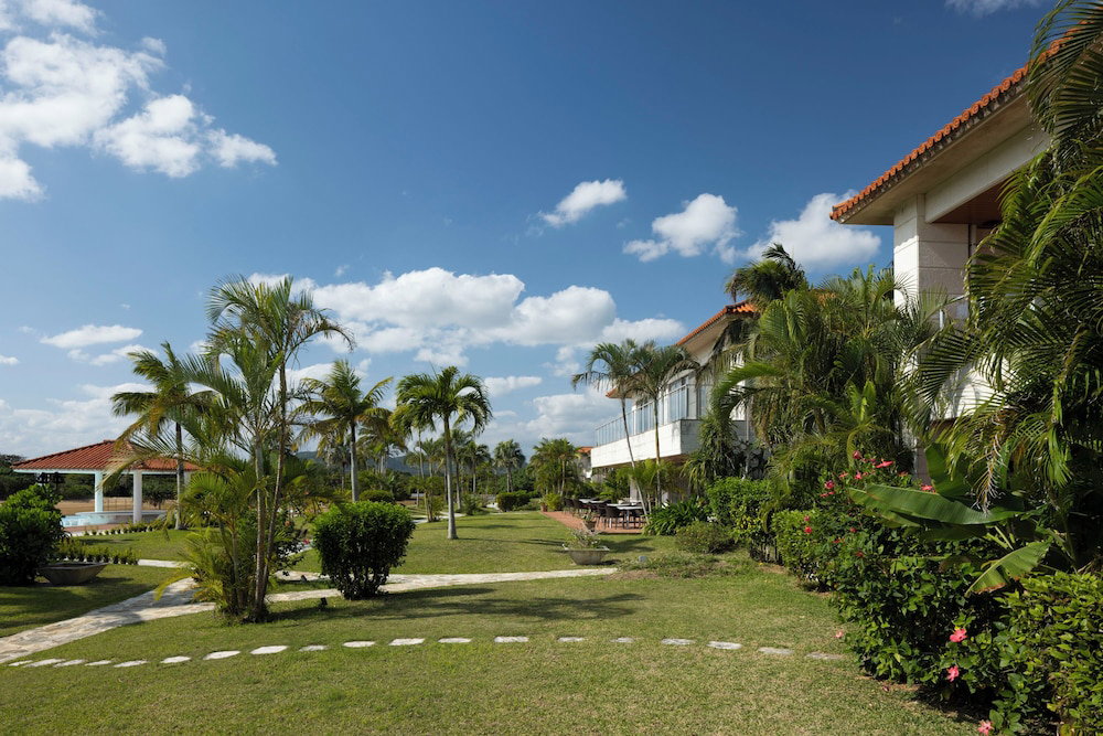 Ishigaki Resort Hotel