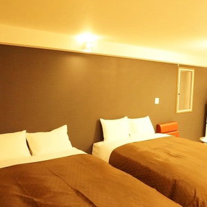 Hotel Mr. Kinjo Golden Cats cazare Ishigaki