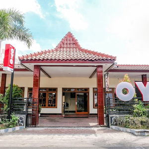 Sejur Hotel Palem 1 By Oyo Rooms vacanta Malang