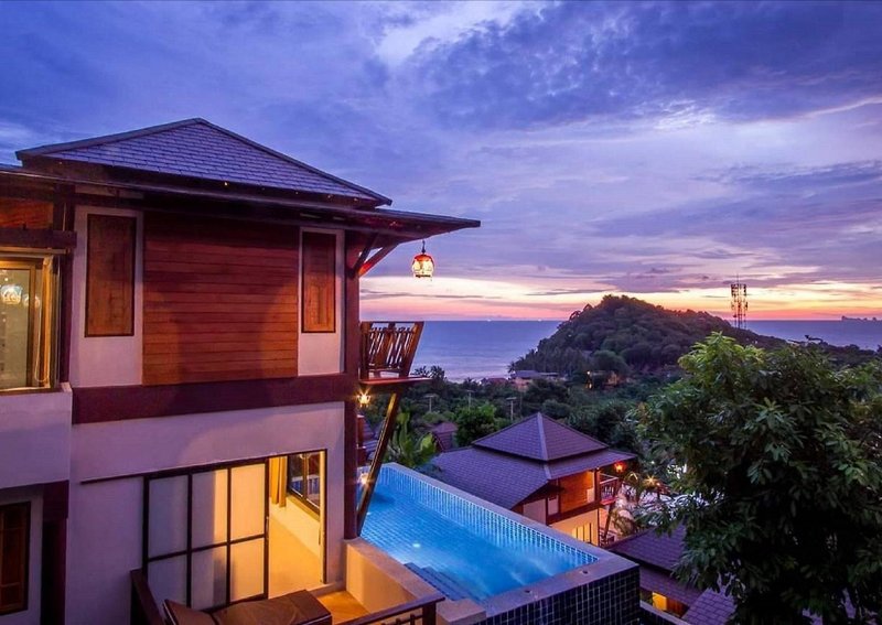 Hotel Baan Puteri Lanta
