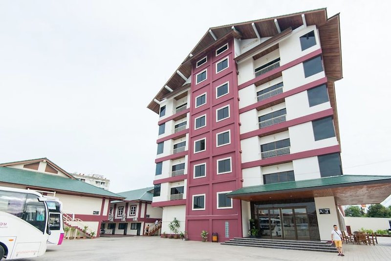 Hotel S T Hotel (Shuntai Hotel)