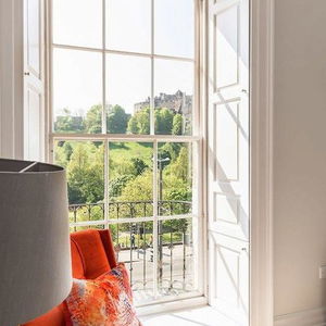 Hotel Destiny Scotland Chisholm Hunter Suites cazare Edinburgh