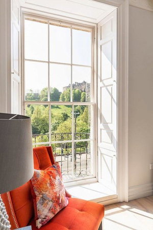 Hotel Destiny Scotland Chisholm Hunter Suites cazare Edinburgh