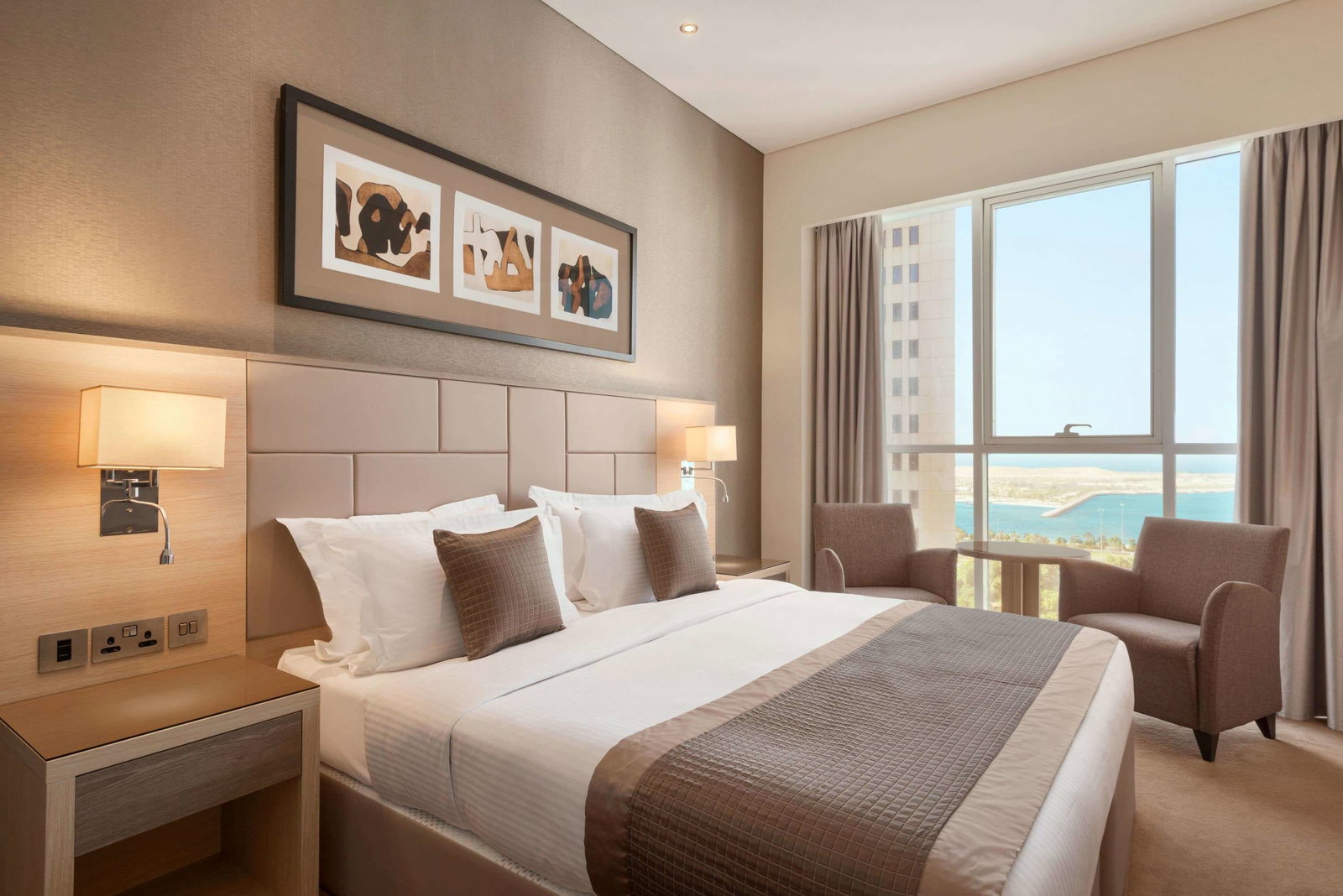 Tryp By Wyndham Abu Dhabi City Center