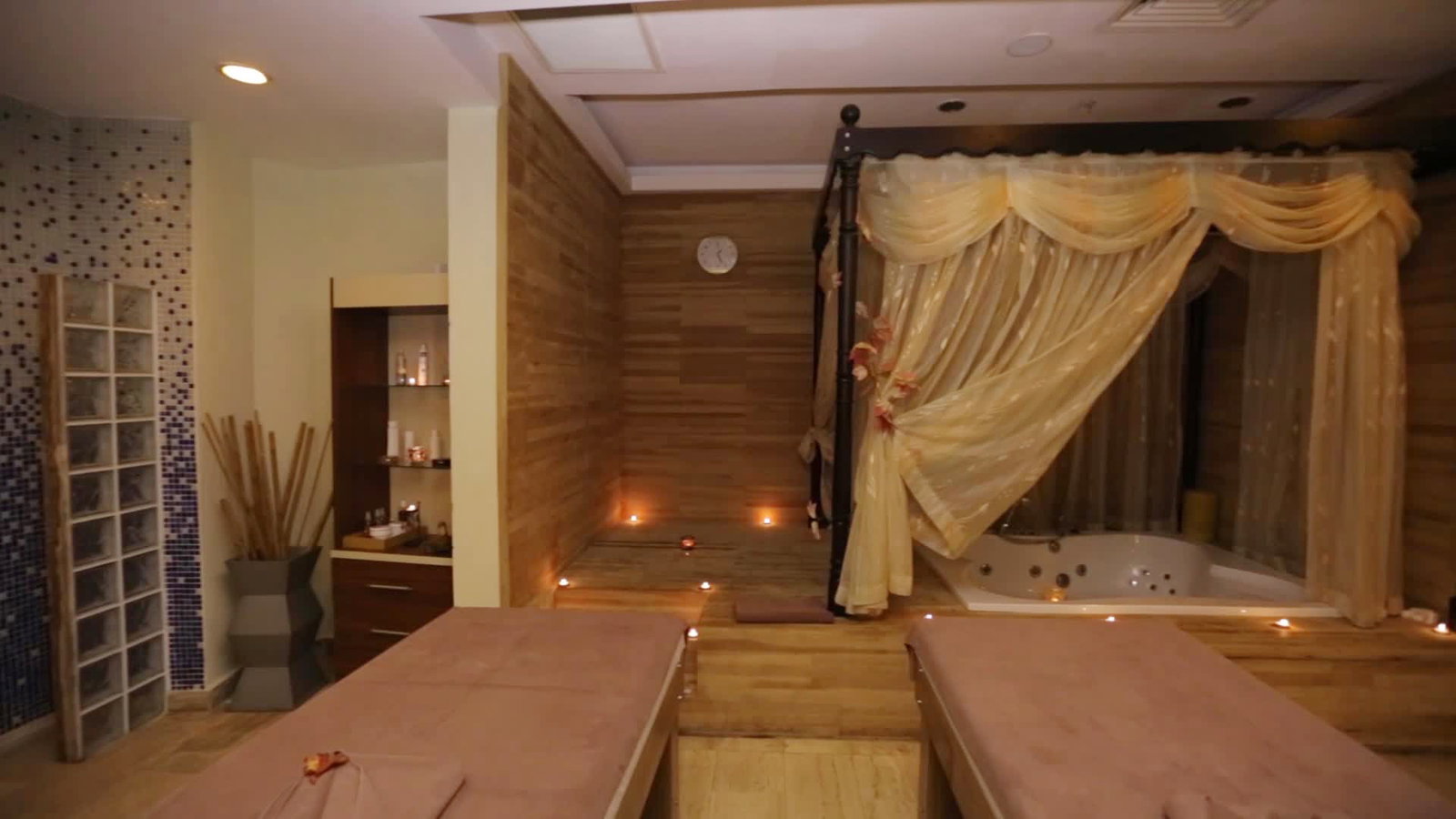Royal Atlantis Spa & Resort
