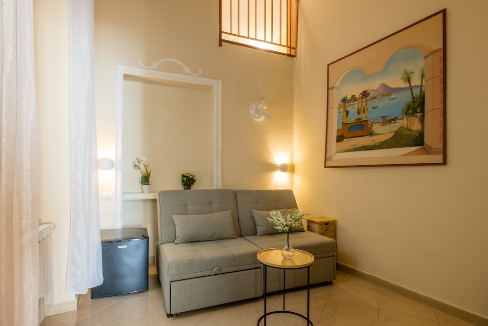Hotel Residence Santa Teresa A Chiaia