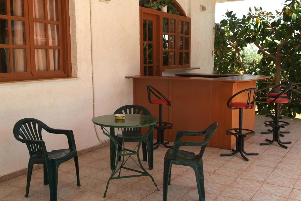 Hotel Prinos Apartments