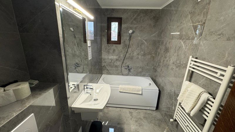 Hotel Majestic Hotel & Restaurant