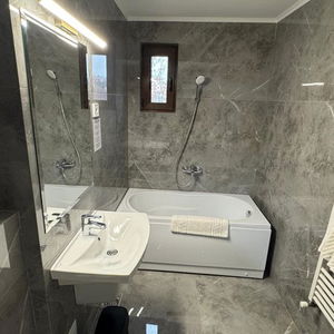 Hotel Majestic Hotel & Restaurant cazare Iasi