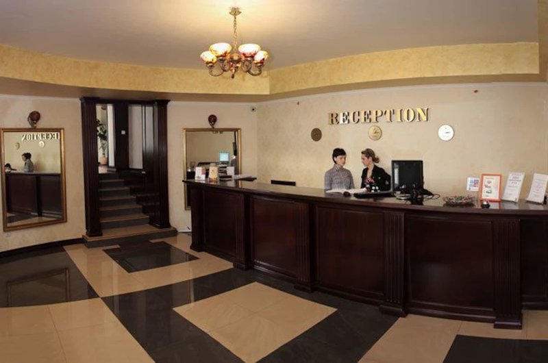 Majestic Hotel & Restaurant