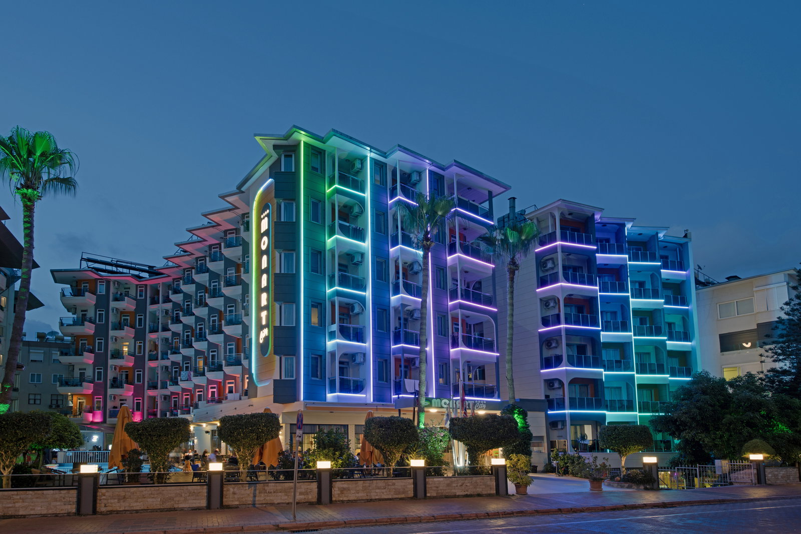 dal travel Monart City Hotel
