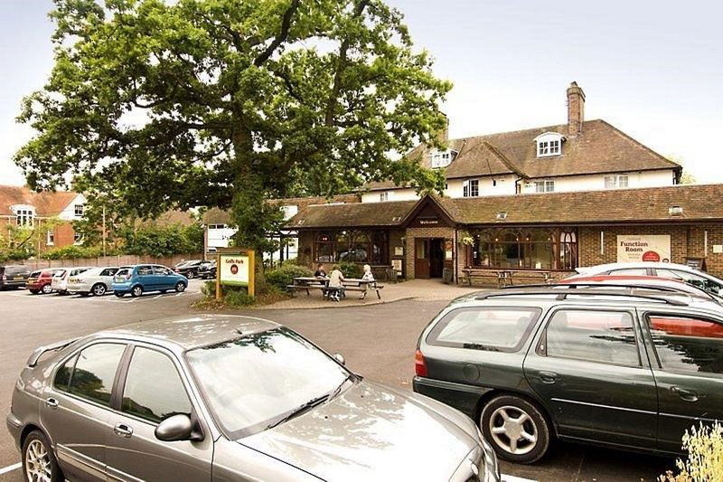 Hotel Premier Inn Gatwick Crawley Town Goff's Park