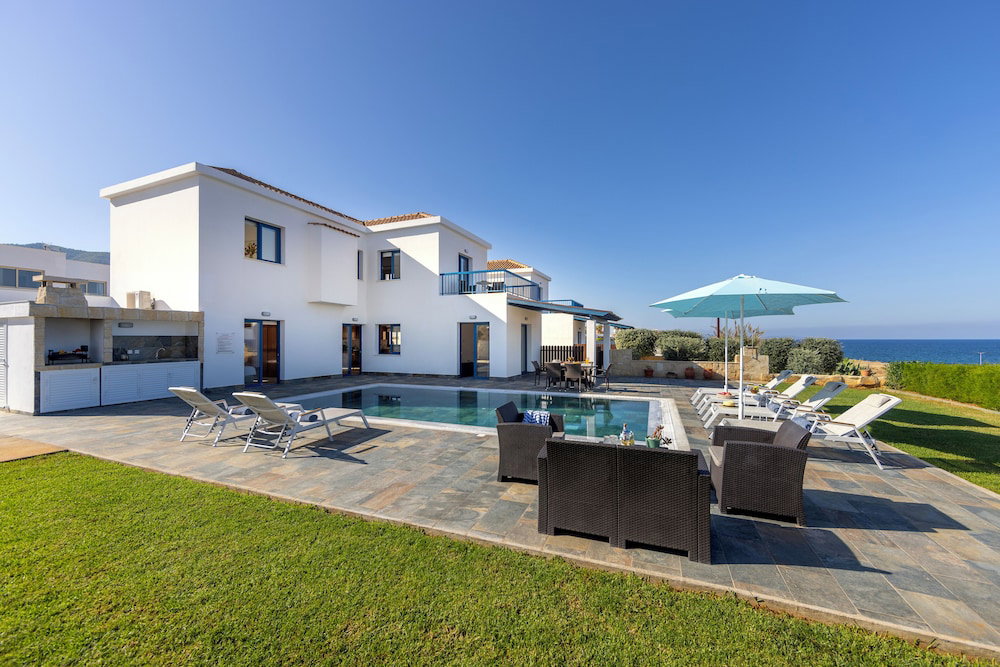 Hotel Diana Seaside Villas