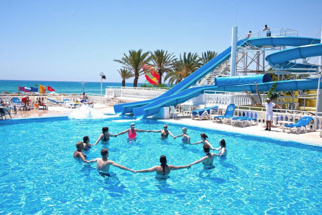 dal travel Samira Club