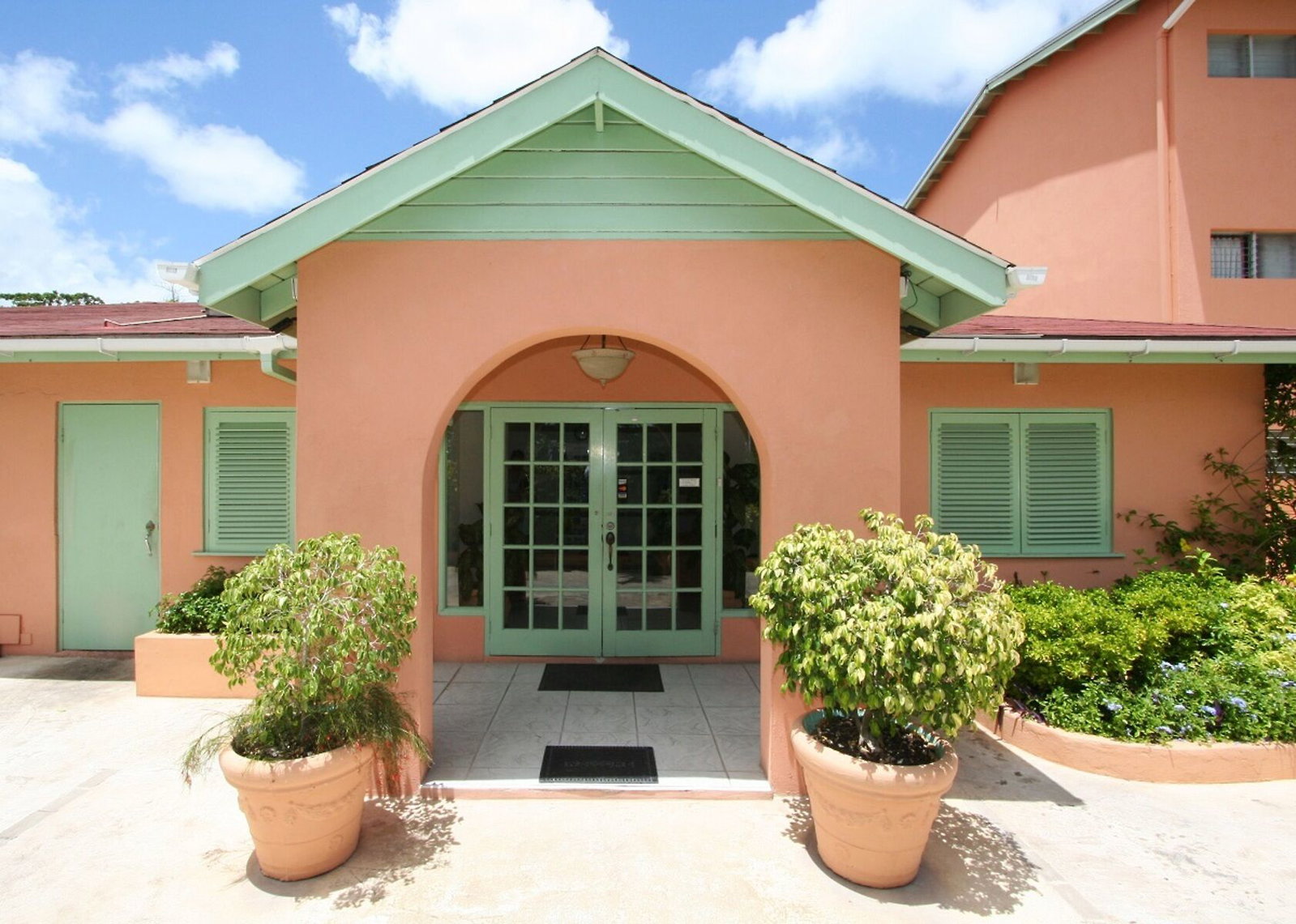 Worthing Court Apartment Hotel