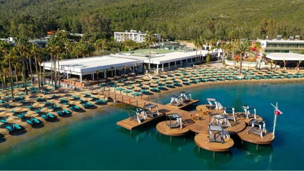 Hotel Green Bay Resort & Spa
