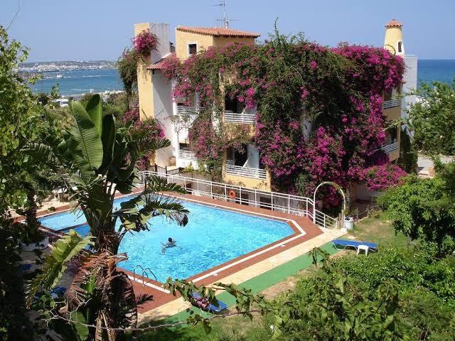 dal travel Iliostasi Beach Apartments