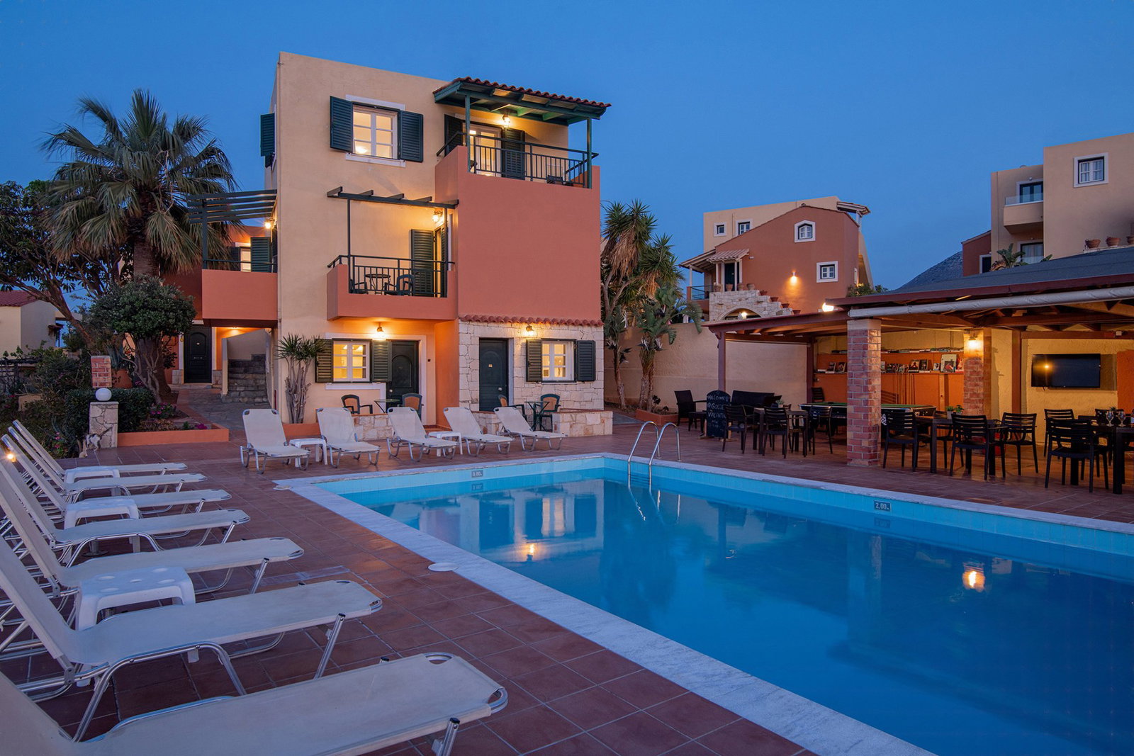 Golden Valentin Apartments