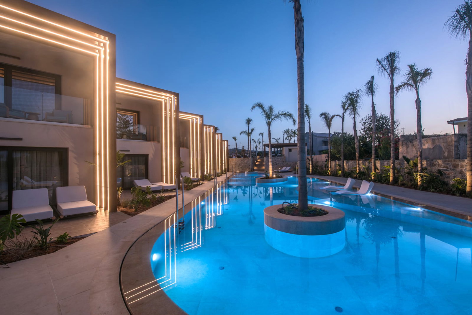dal travel Noble Hotel & Suites