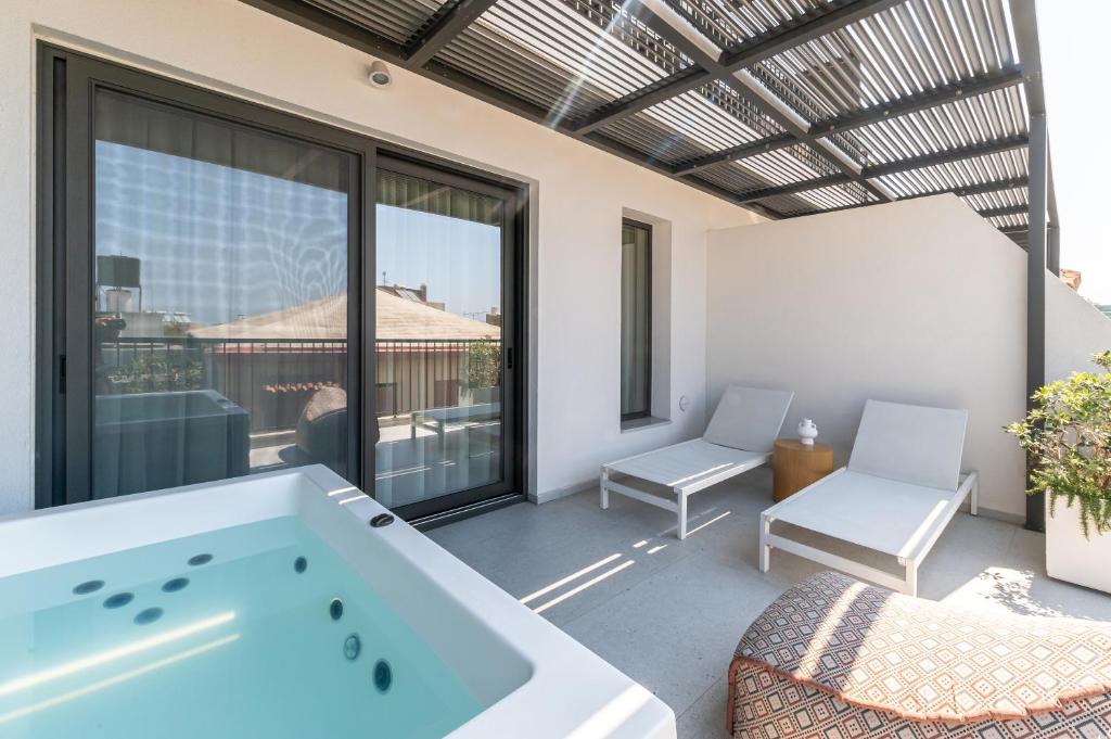 Porta Suites