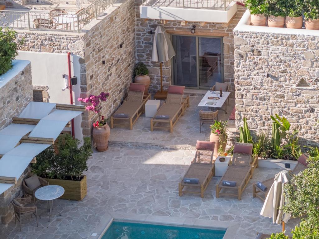 Hotel St.ten Stone Built Village