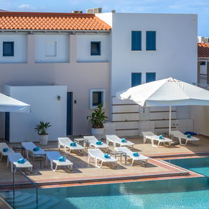 Sejur Castello Village Resort vacanta Sision