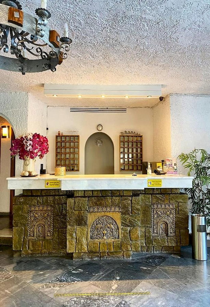 dal travel Karteros Hotel