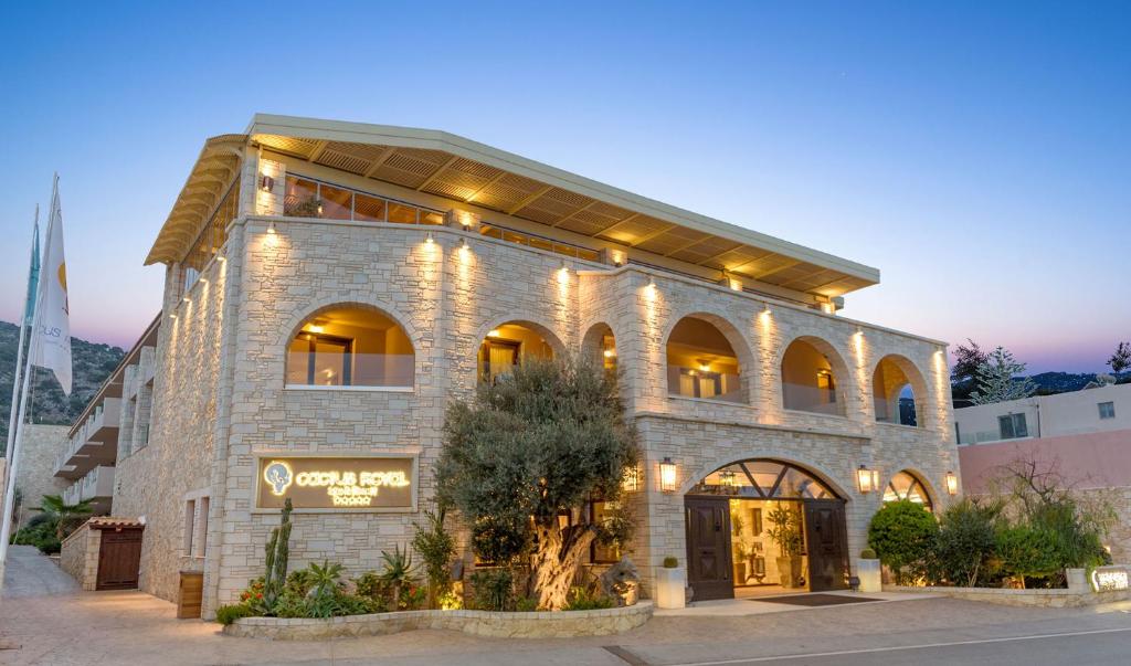 Cactus Royal Hotel