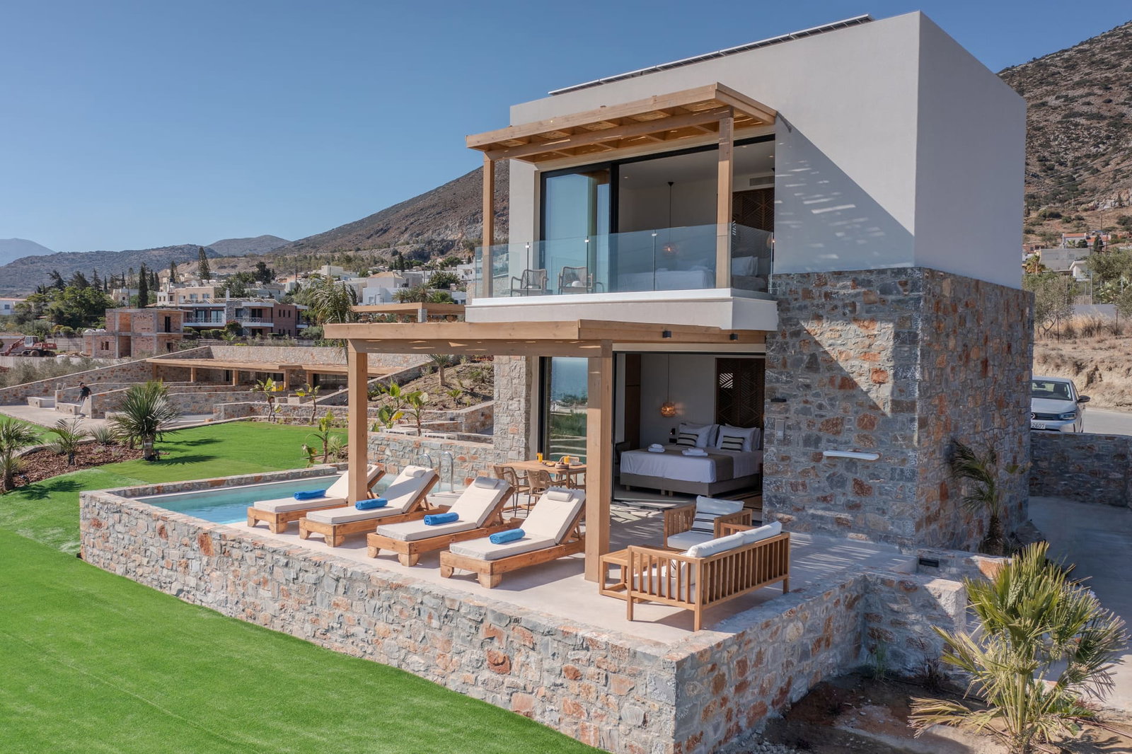 dal travel Deos Luxury Suites