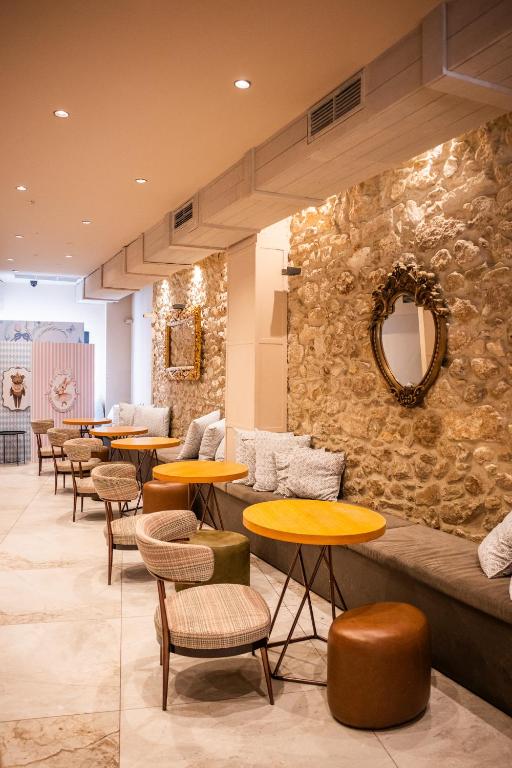 Pagopoieion Suites