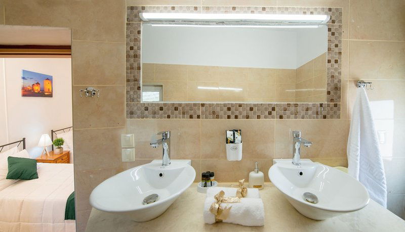 Hotel Emerald Dream House