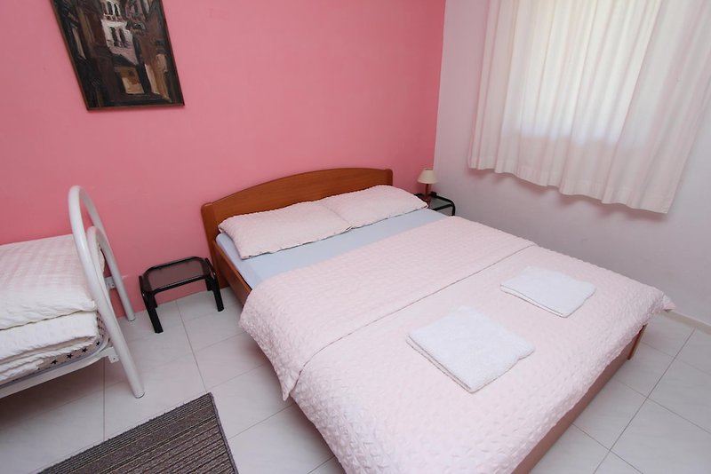 Hotel Apartments Lora