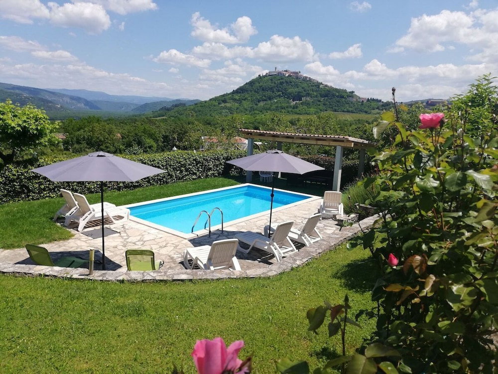 Hotel Guest House Valentino