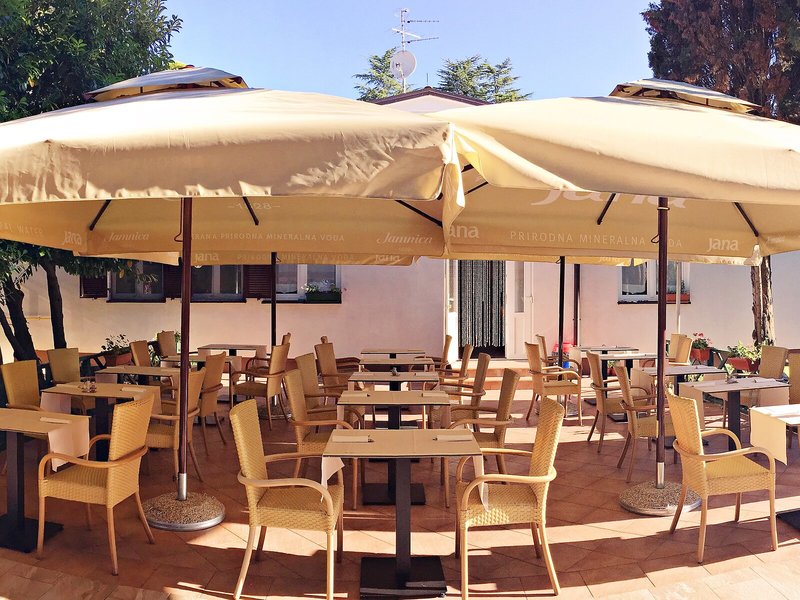 Hotel Pension Emaus