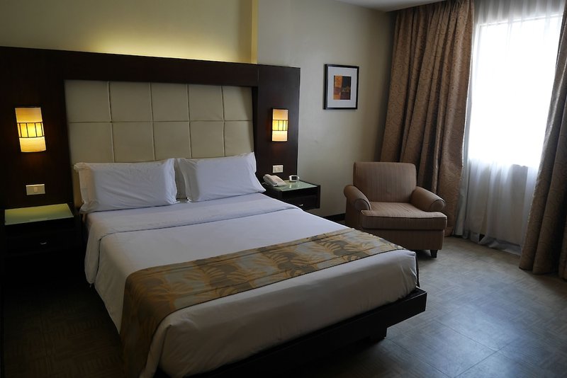 Hotel Circle Inn - Hotel & Suites