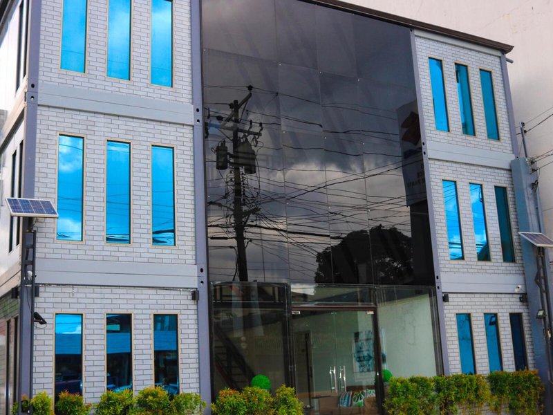 Hotel Reddoorz Plus @ As Fortuna Cebu