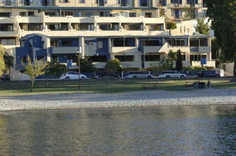 Hotel Lakefront Apartments