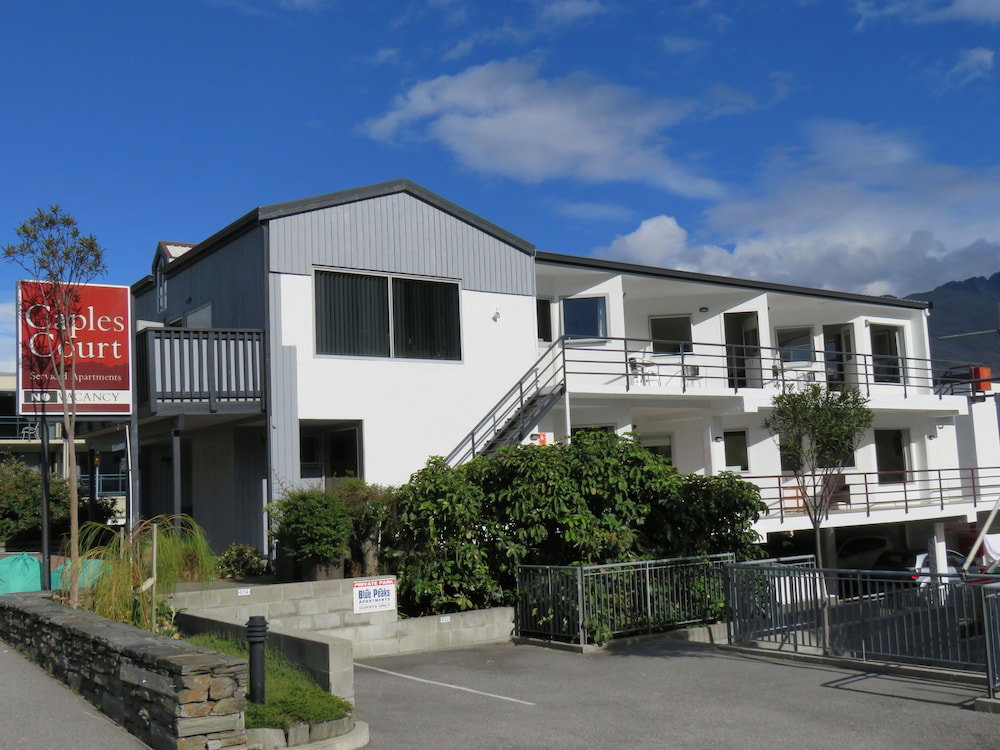 Hotel Caples Court