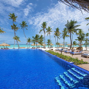 Sejur Emerald Maldives Resort & Spa vacanta Maldive