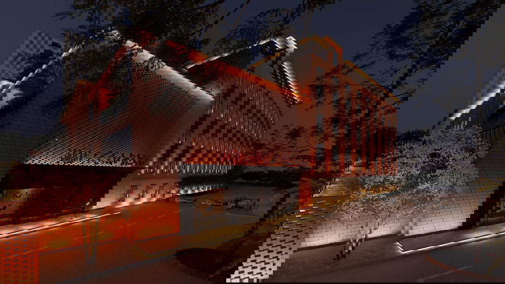 Hotel Red Wall Hotel