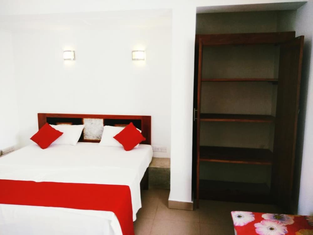Seaway Hotel