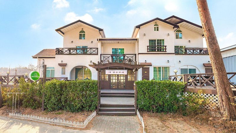 Hotel Gangneung My & Serra Pension