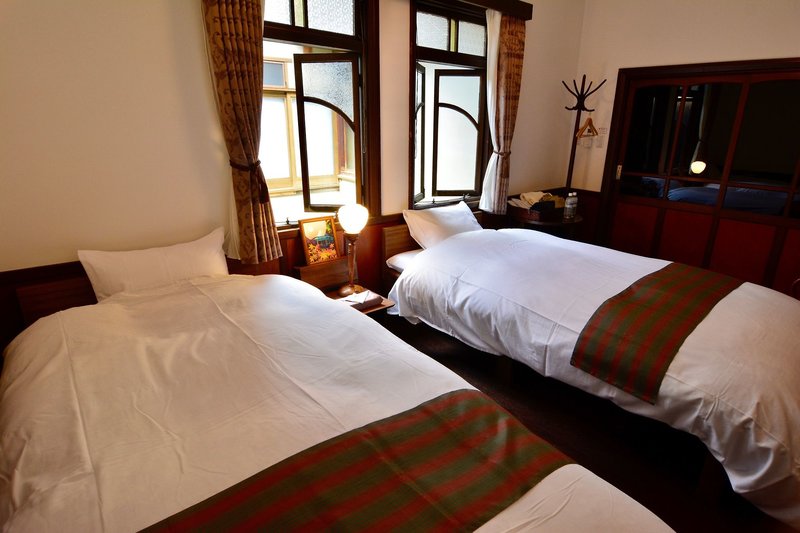 Inase Otsu Machiya Bed & Breakfast