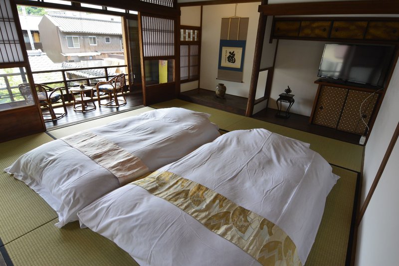 Inase Otsu Machiya Bed & Breakfast