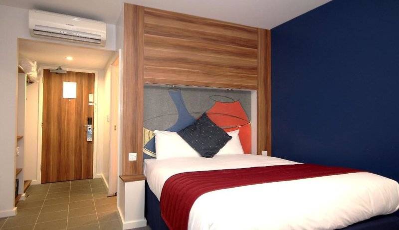 Hotel Ramada By Wyndham London Stansted Airport